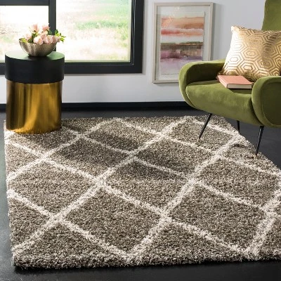 Madeleine Geometric Loomed Rug - Safavieh - Image 2