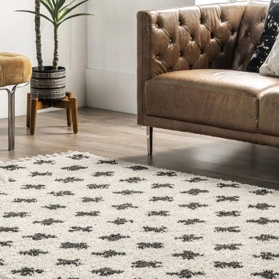 NuLOOM Fatima Cross Cozy Shag Tassel Area Rug - Image 8