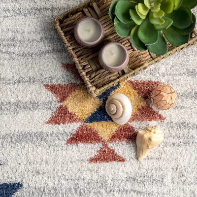 NuLOOM Nina Aztec Area Rug - Image 5