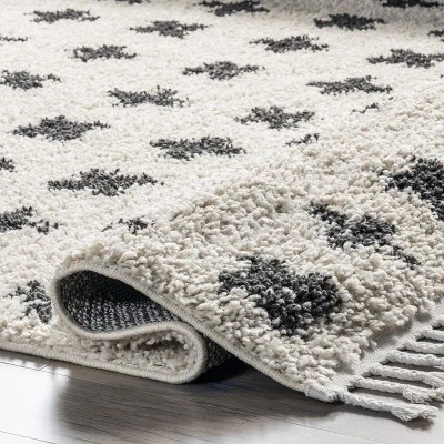 NuLOOM Fatima Cross Cozy Shag Tassel Area Rug - Image 3