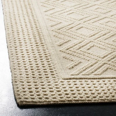 Teresita Geometric Woven Rug - Safavieh